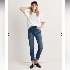 Petite Perfect Vintage Jean - Manorford Wash - Size 24P - New but Tags Removed